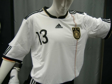 Das DFB Home Trikot WM 2010 mit Nr.13 Ballack