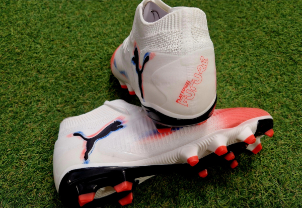 Puma Future 8 Pro FG/AG Fußballschuhe white/black/ glowing red