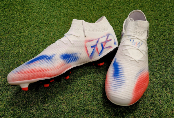 Puma Future 8 Pro FG/AG Fußballschuhe white/black/ glowing red